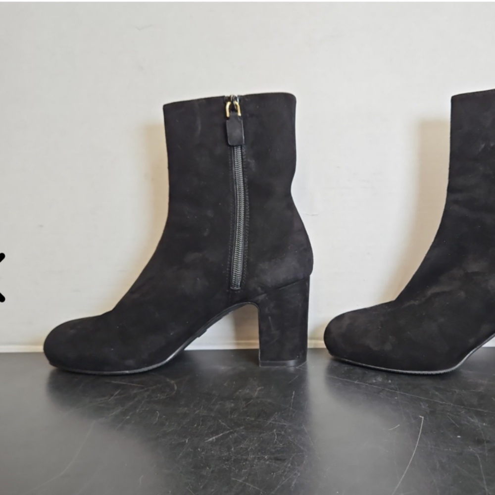 Stuart Weitzman Black Heeled Boots 7 or 37.5